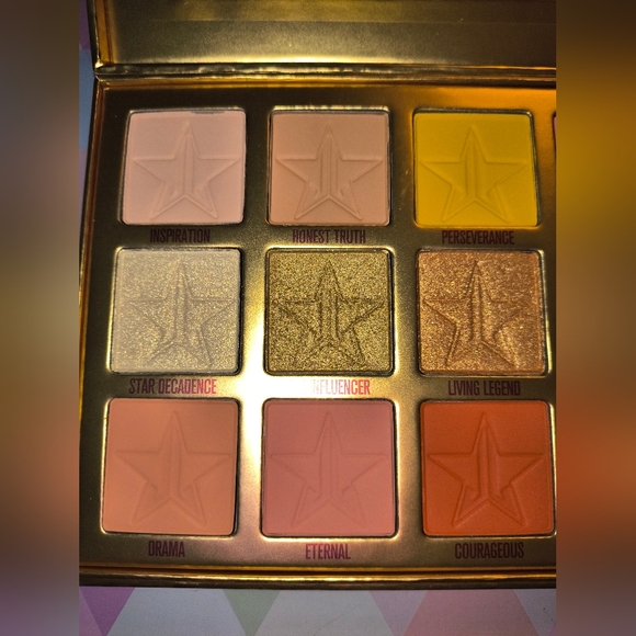 Jeffree Star GOLD BLOODED PALETTE - Picture 11 of 13